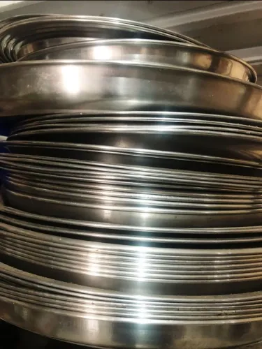 Bandeijas inox usadas (P a GG)