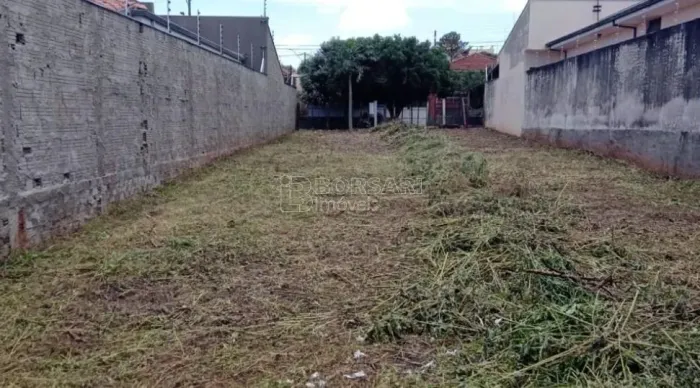 Venda de Terreno / Padrão na cidade de Araraquara