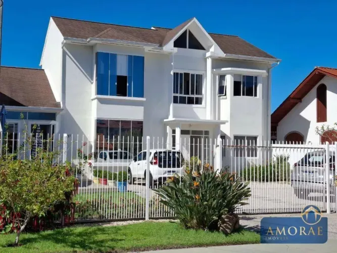 Pousada impecável a venda na praia da Daniela em Florianópolis