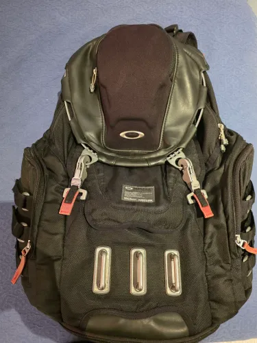 Mochila oakley big kitchen