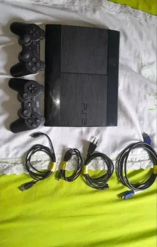 Ps3 esta com vários jogos, está novo sem nenhum problema,