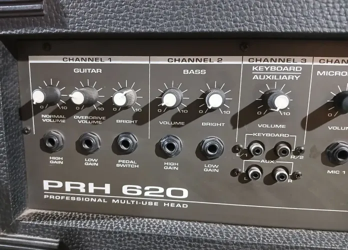 Wattson Prc 620 cabeçote na Musical Brother