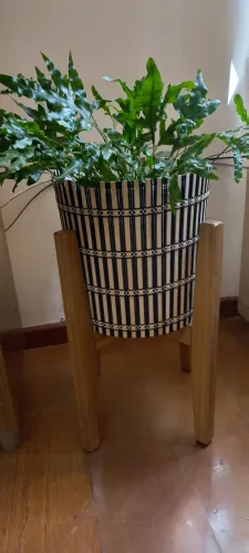 SUPORTE COM CACHEPOT