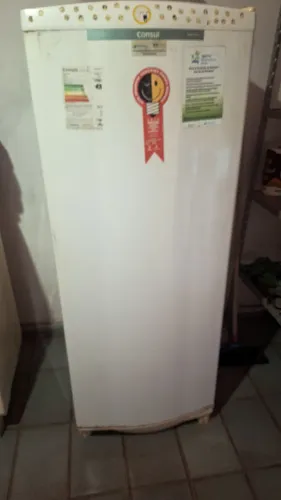 Geladeira Cônsul degelo Seco 261 litros 