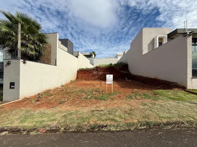 TERRENO À VENDA NO JARDIM MORUMBI EM ARAPONGAS