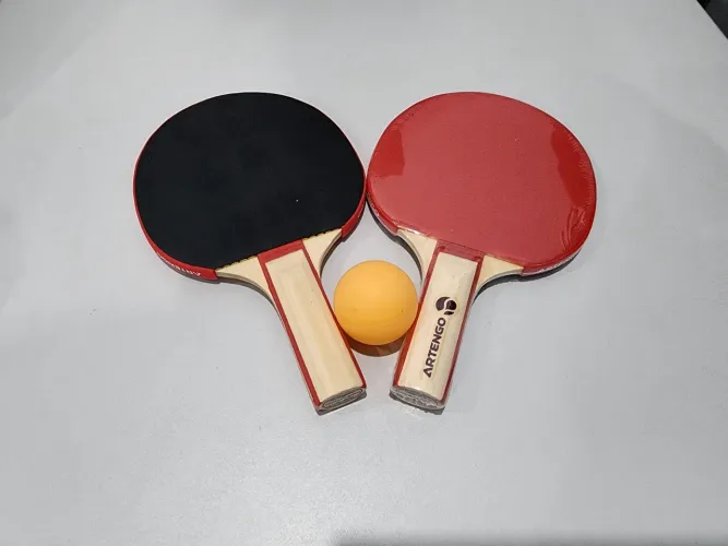 2 Raquetes de Tênis de Mesa Artengo + 1 bolinha - Novas!
