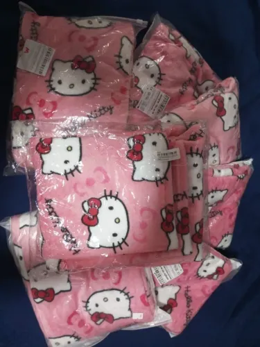 Presente ? de natal confortável? Calça Hello Kitty fica perfeito no corpo