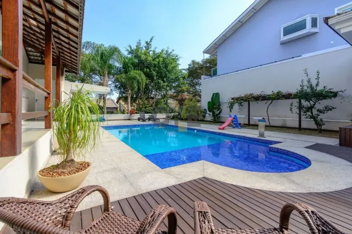 Casa com 4 dormitórios, sendo 4 suítes para venda - Granja Viana - Cotia - SP