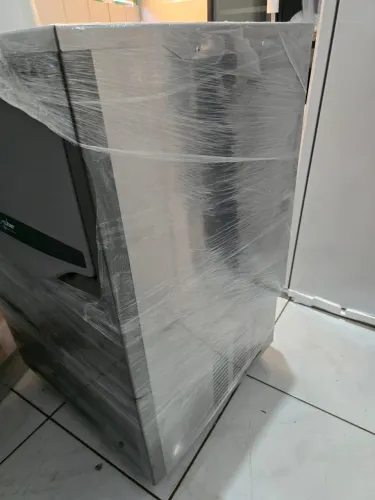 Maquina de fazer gelo 