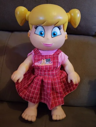 BONECA XUXINHA Ler o anúncio por favor 