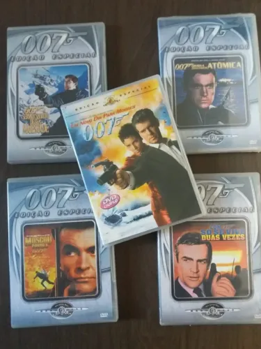 COMBO 5 DVDs DOS FILMES DO AGENTE 007 JAMES BOND - SEMINOVOS