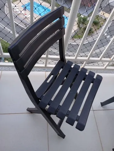 Vendo Cadeiras de Plástico Dobráveis