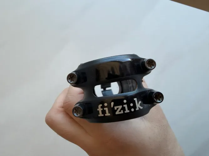 Mesa Avanço Fizik Cyrano R1 100mm
