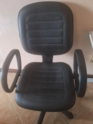 Cadeira de Escritório Preta