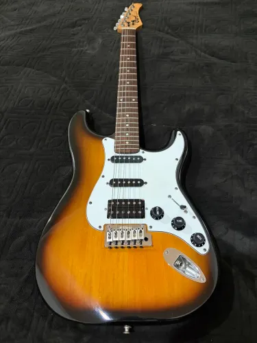 Guitarra Stratocaster Cort Sunburst