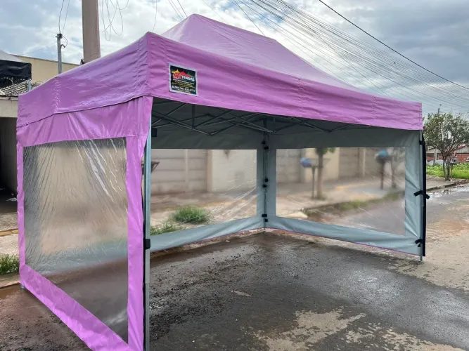Kit tenda sanfonada com lateral Cristal 3x4,5 apenas R$ 2.000,00 em 4 vezes no cartão