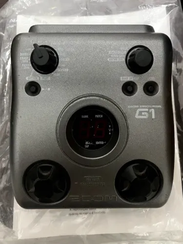 Pedaleira Zoom G1