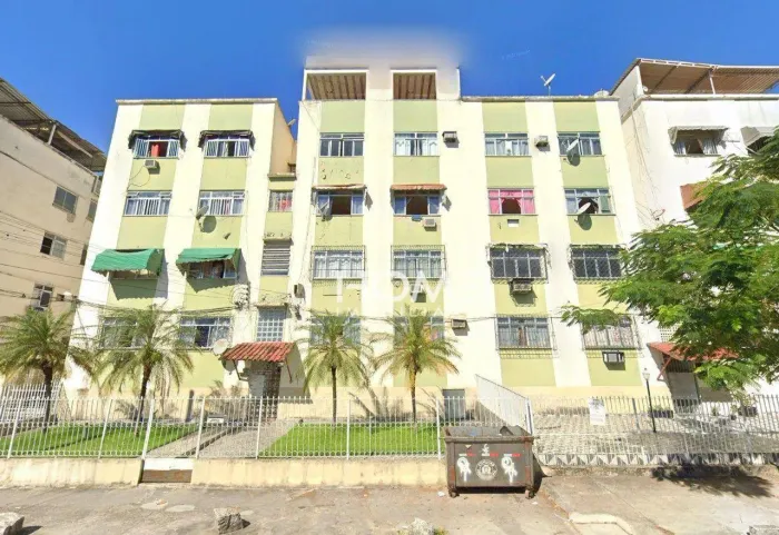 Apartamento com 2 dormitórios à venda, 48 m² por R$ 70.000,00 - Coelho Neto - Rio de Janei