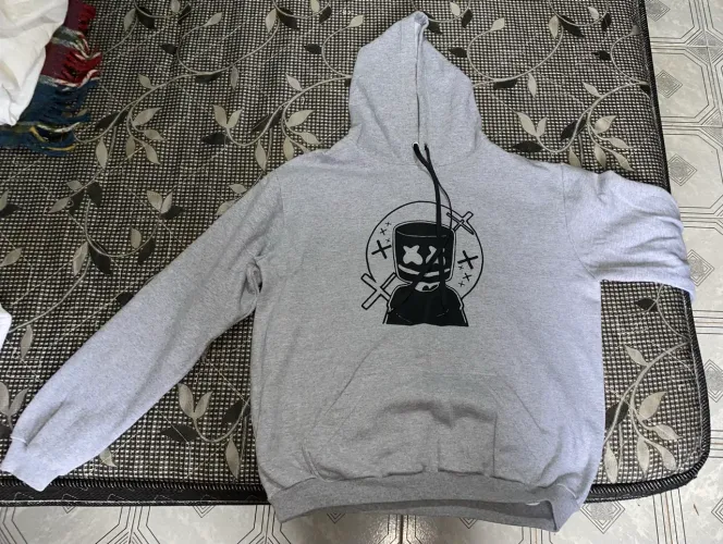 Roupas masculinas e femininas, acesse o perfil