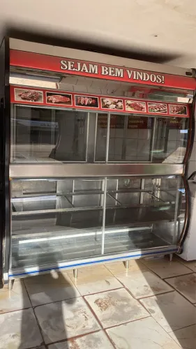 Balcão expositor açougue