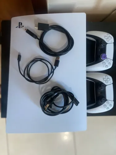 PS5 1TB + 2 manetes Seminovo 