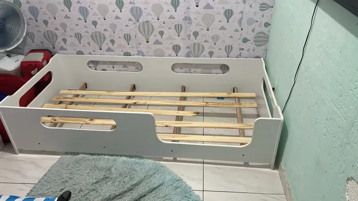 Cama solteiro ou infantil 