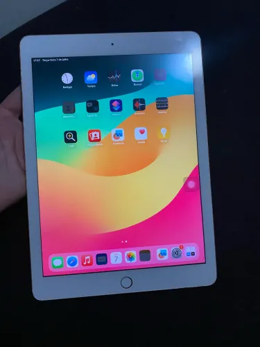 iPad 6 geração 32gb rose