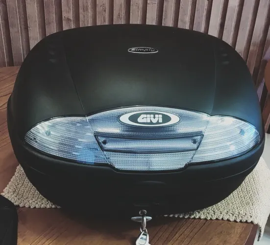 Baú bauleto GIVI monobloco 45 litros