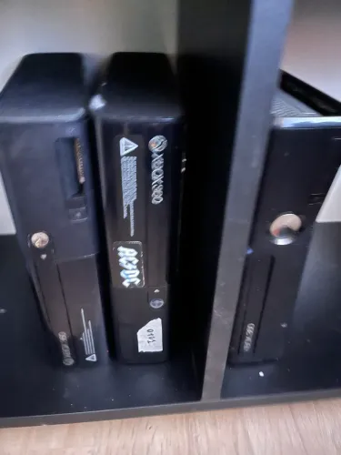Lote 5 Xbox 360 pra reparo ou peça