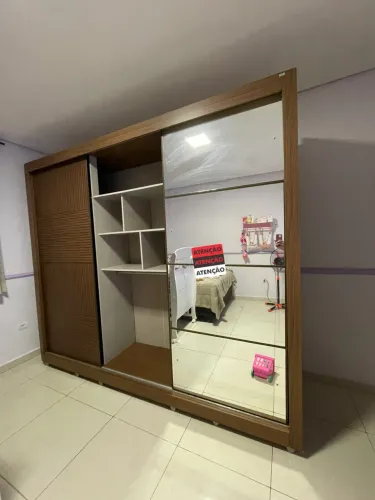 Vendo guarda roupa usado ! Em bom estado , ENTREGA E MONTAGEM GRÁTIS 