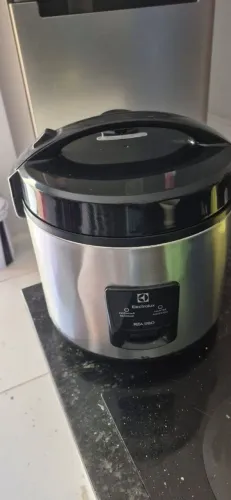 Panela de arroz electrolux