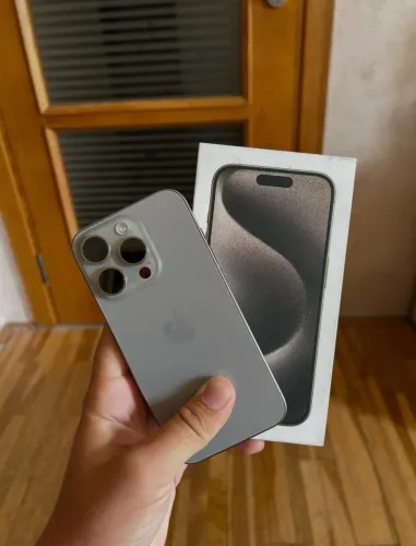 Iphone 15 pro 128gb natural 06 meses de garantia 