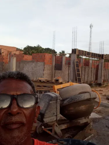 Construção civil  faço obras pequenas casas  reformas e ampliaçãos