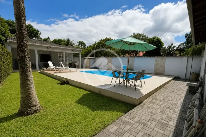 Casa à venda, 3 quartos (1 suite), 180 m2, no bairro Quinta Mariana em Guapimirim. RJ codi