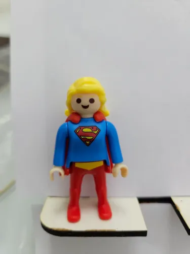 Playmobil Super Girl Kinder Joy DC