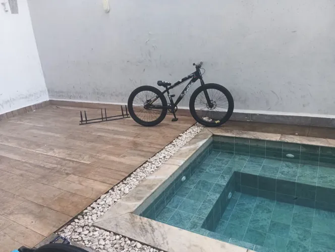 Gios 2023 4trix preta com pneu kenda flame MT 200