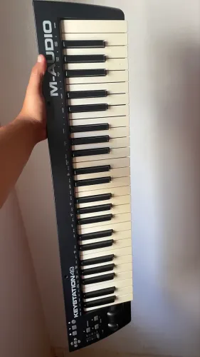 Teclado controlador midi  49 teclas 