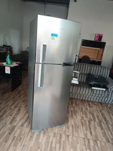 Geladeira inox boa barato dou garantia hoje entrego