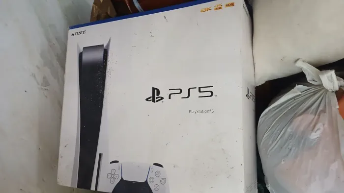 Caixa PlayStation 5 8K