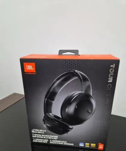 JBL TOUR ONE M3