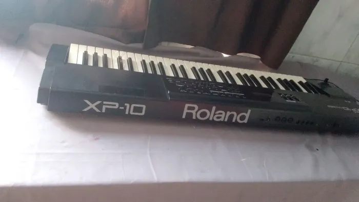 Roland xp10