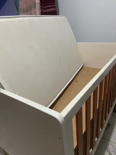 Berço com colchão