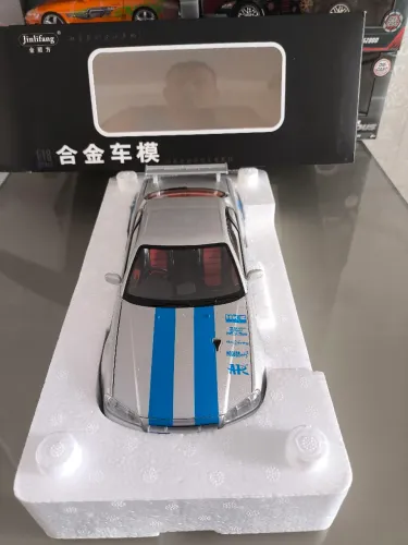 Miniatura Nissan skyline 34 velozes e furiosos escala 1/18