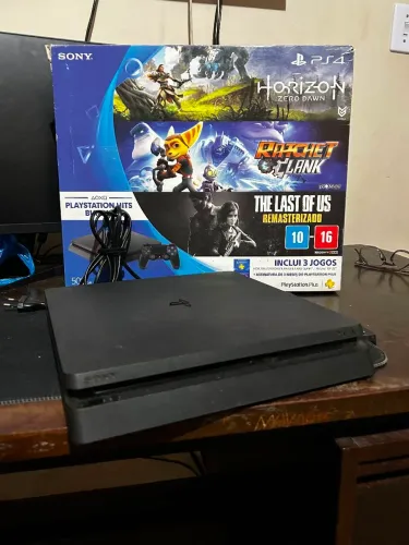 PS4 Slim 500GB Completo + 3 Controles + HD Externo 2TB + 7 Jogos