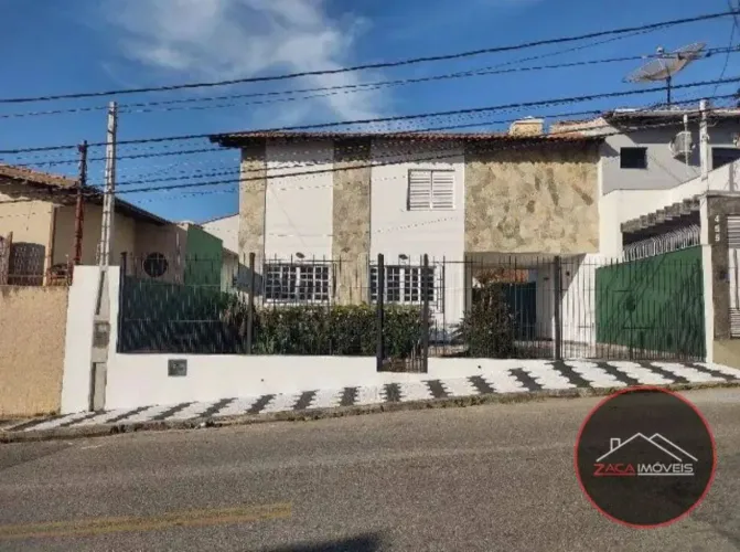Casa com 3 dormitórios à venda por R$900.000 - Vila Lavínia - Mogi das Cruzes/SP