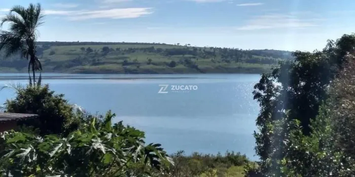 Rancho com 3 dormitórios à venda por R$ 310.000,00 - Zona Rural - Nova Ponte/MG