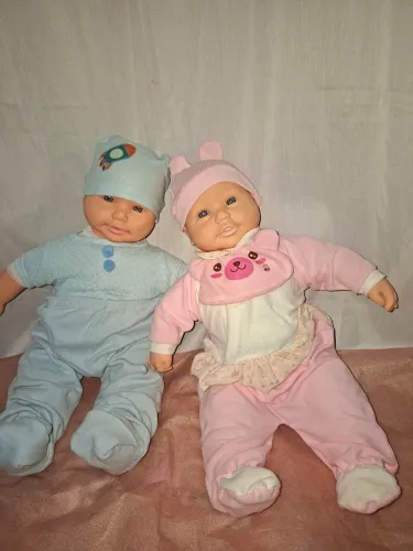 Kit Bebês Gêmeos + Acessórios 