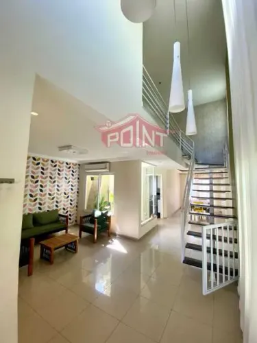 Casa de rua : Duplex / Residencial / Camboinhas