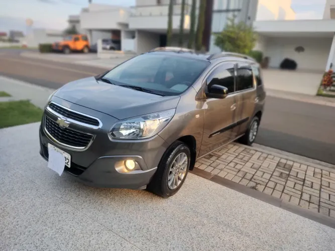 Chevrolet Spin LT 1.8 8V Econo.flex 5P Mec. 2014