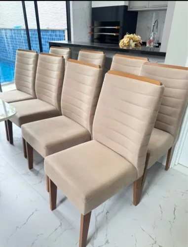 Lindo jogo de 08 e 04 cadeiras de Sla de jantar